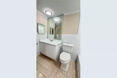 3640 NW 9th St #405, Miami, FL 33125 - Photo 4