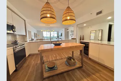 17050 N Bay Rd #1005, Sunny Isles Beach, FL 33160 - Photo 12