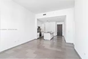 68 SE 6th St, Miami, FL 33131 - Photo 8