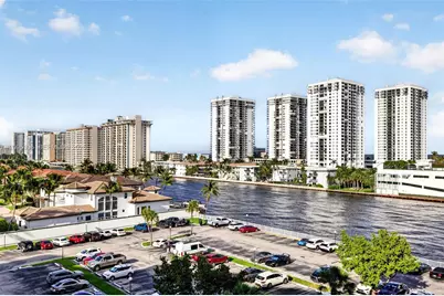 1000 Parkview Dr #715, Hallandale Beach, FL 33009 - Photo 44
