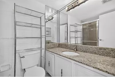 1000 Parkview Dr #715, Hallandale Beach, FL 33009 - Photo 36
