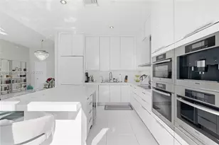 900 Brickell Key Blvd, Miami, FL 33131 - Photo 24