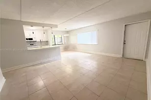 110 Meadows Cir, Boynton Beach, FL 33436 - Photo 10