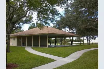 110 Meadows Cir #110, Boynton Beach, FL 33436 - Photo 26