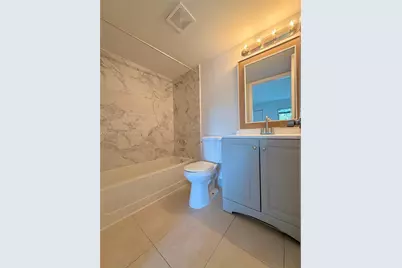 110 Meadows Cir #110, Boynton Beach, FL 33436 - Photo 16