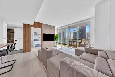 92 SW 3rd St #2802, Miami, FL 33130 - Photo 10