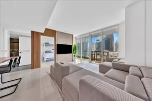 92 SW 3rd St, Miami, FL 33130 - Photo 10