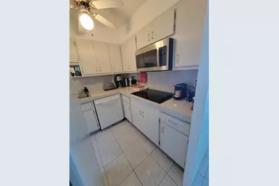 220 Kings Point Dr #606, Sunny Isles Beach, FL 33160 - Photo 12