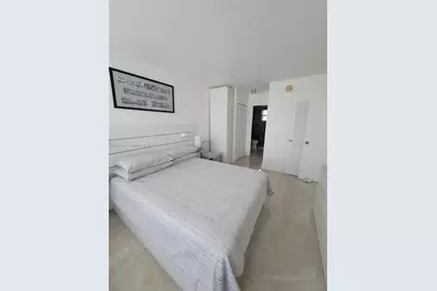 220 Kings Point Dr #606, Sunny Isles Beach, FL 33160 - Photo 8