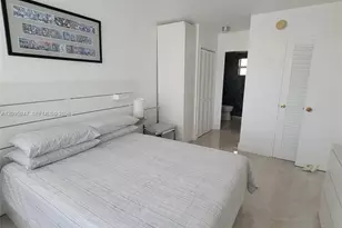 220 Kings Point Dr, Sunny Isles Beach, FL 33160 - Photo 8