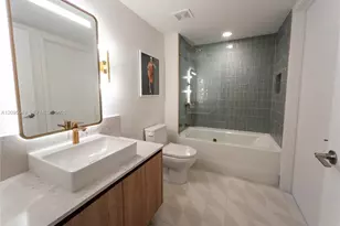 159 NE 6th St, Miami, FL 33132 - Photo 10