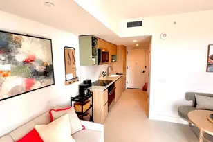 159 NE 6th St, Miami, FL 33132 - Photo 2