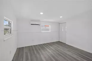 320 N 70th Terrace, Hollywood, FL 33024 - Photo 14