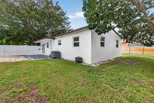 320 N 70th Terrace, Hollywood, FL 33024 - Photo 28