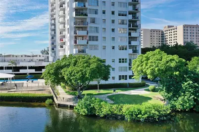 2780 NE 183rd St #1207, Aventura, FL 33160 - Photo 46