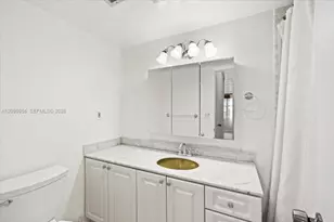 2780 NE 183rd St, Aventura, FL 33160 - Photo 12