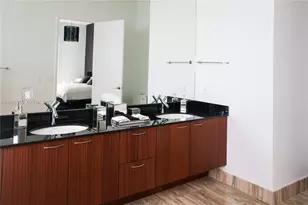 15811 Collins Ave, Sunny Isles Beach, FL 33160 - Photo 14