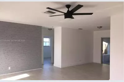 320 SW 7th Ct., Hallandale Beach, FL 33009 - Photo 2