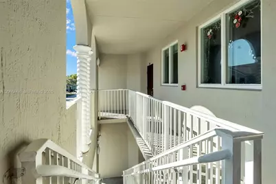 1543 SE 25th St #204, Homestead, FL 33035 - Photo 2