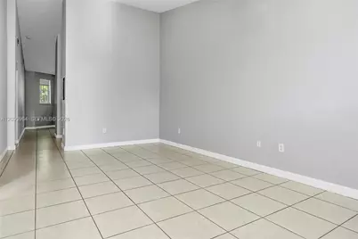 1543 SE 25th St #204, Homestead, FL 33035 - Photo 4