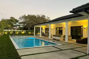 21498 Highland Lakes Blvd, Miami, FL 33179 - Photo 24