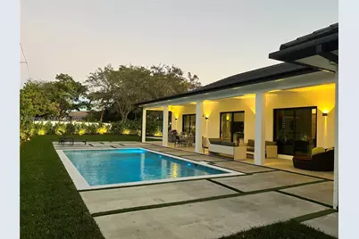 21498 Highland Lakes Blvd, Miami, FL 33179 - Photo 2