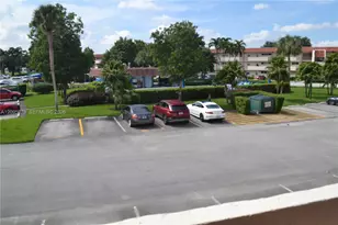 300 S Hollybrook Dr, Pembroke Pines, FL 33025 - Photo 4