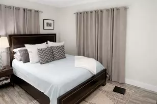 265 NE 116th St, Miami, FL 33161 - Photo 12