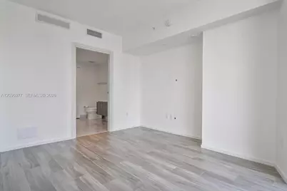 801 S Miami Ave #2402, Miami, FL 33130 - Photo 22