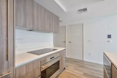 801 S Miami Ave #2402, Miami, FL 33130 - Photo 6