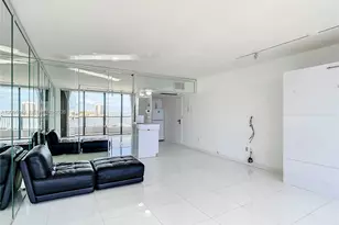 555 NE 15th St, Miami, FL 33132 - Photo 14