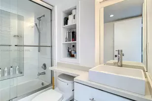 555 NE 15th St, Miami, FL 33132 - Photo 8