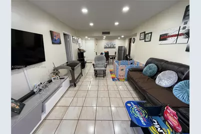 1055 W 77th St #311, Hialeah, FL 33014 - Photo 8