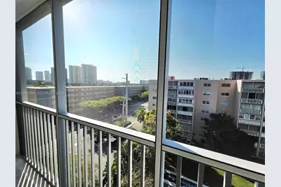 319 NE 14th Ave #702, Hallandale Beach, FL 33009 - Photo 18