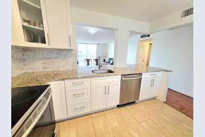 319 NE 14th Ave #702, Hallandale Beach, FL 33009 - Photo 4
