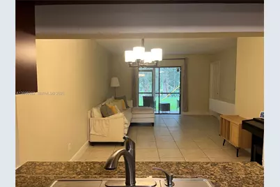 10301 NW 11th St #104, Pembroke Pines, FL 33026 - Photo 4