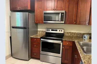 10301 NW 11th St #104, Pembroke Pines, FL 33026 - Photo 2