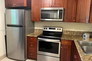 10301 NW 11th St, Pembroke Pines, FL 33026 - Photo 2