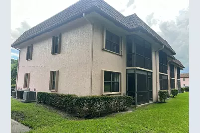 10301 NW 11th St #104, Pembroke Pines, FL 33026 - Photo 18