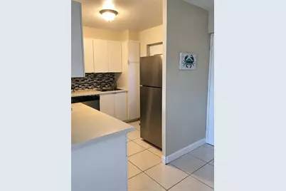 220 Kings Point Dr #411, Sunny Isles Beach, FL 33160 - Photo 10