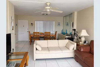 220 Kings Point Dr #411, Sunny Isles Beach, FL 33160 - Photo 4