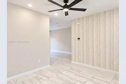 2419 SE 11th St, Homestead, FL 33035 - Photo 12