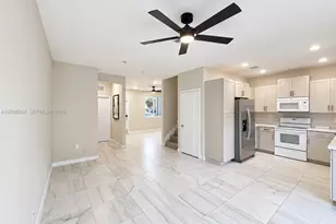 2419 SE 11th St, Homestead, FL 33035 - Photo 4