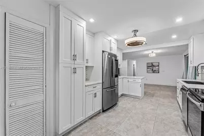 4872 NW 1st Ct, Plantation, FL 33317 - Photo 6