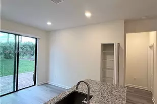 10055 W Villa Cir, Vero Beach, FL 32966 - Photo 8