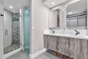 6365 Collins Ave, Miami Beach, FL 33141 - Photo 18