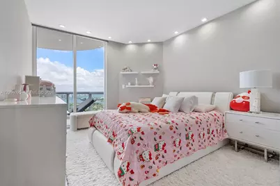 6365 Collins Ave #4307, Miami Beach, FL 33141 - Photo 24
