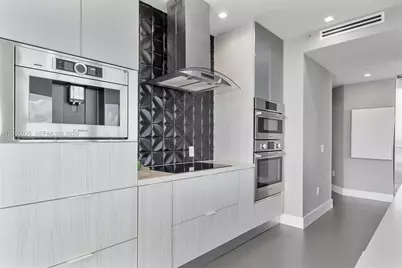 6365 Collins Ave #4307, Miami Beach, FL 33141 - Photo 12