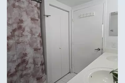 36 NW 6th Ave #709, Miami, FL 33128 - Photo 10
