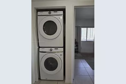 36 NW 6th Ave #709, Miami, FL 33128 - Photo 8